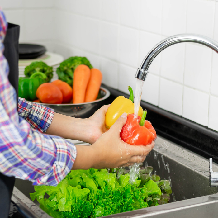 The Natural Cleaner Hiding in One Bottle: Why We Love Food Grade Hydrogen Peroxide